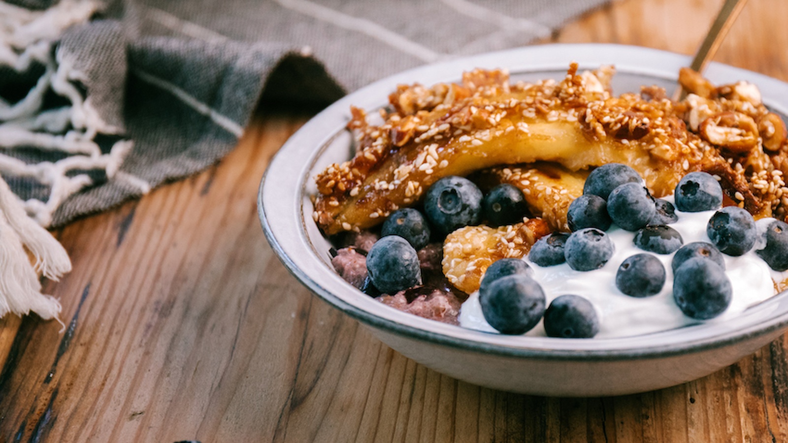 Blueberry Chia Bowl with Caramelized Sesame Bananas