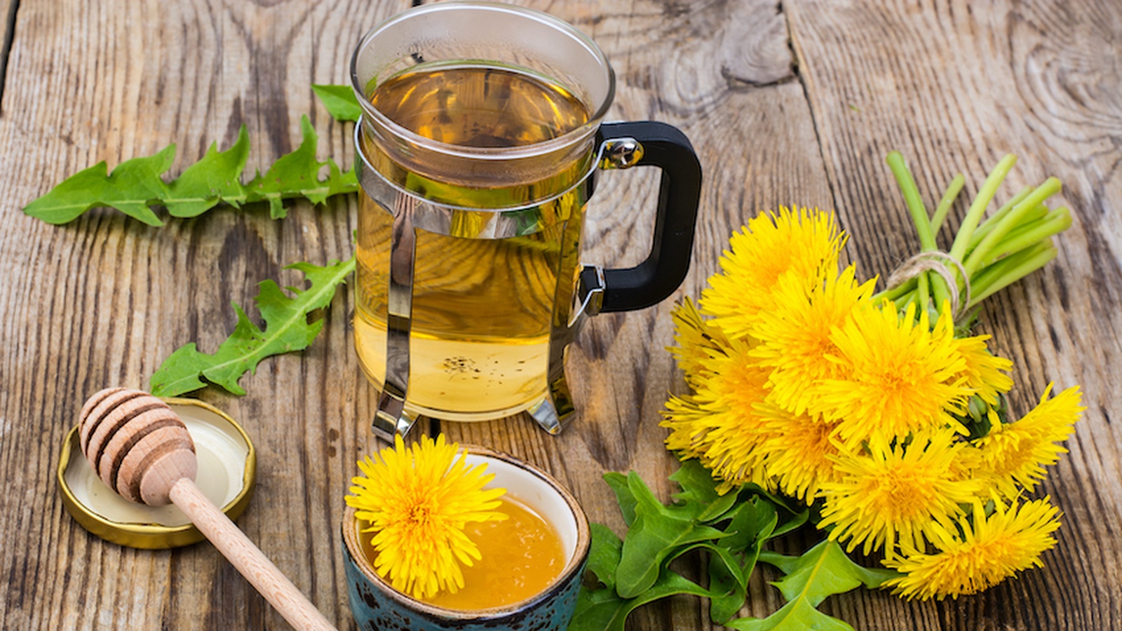 7 Surprising Health Benefits of Dandelions