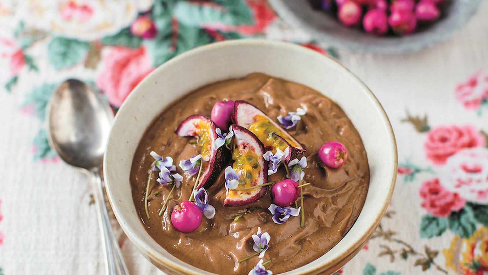 Chocolate and Raspberry Smoothie Bowl