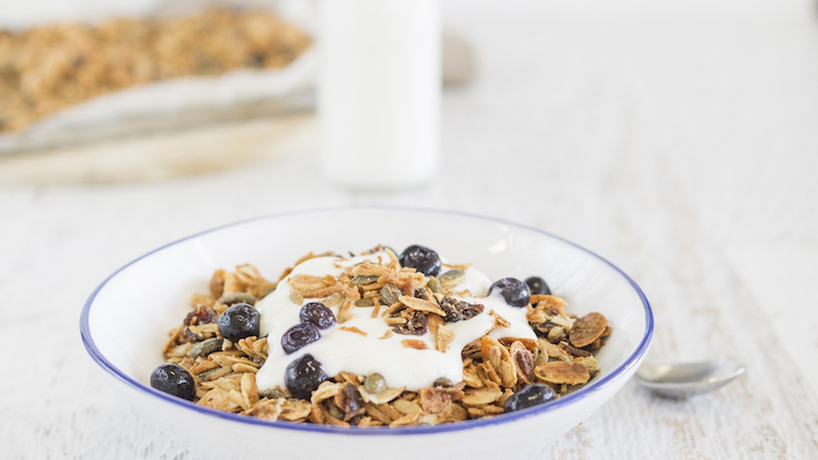 Homemade Paleo Breakfast Granola