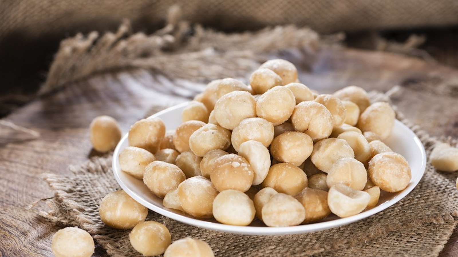 10 Fascinating Health Benefits Of Macadamias