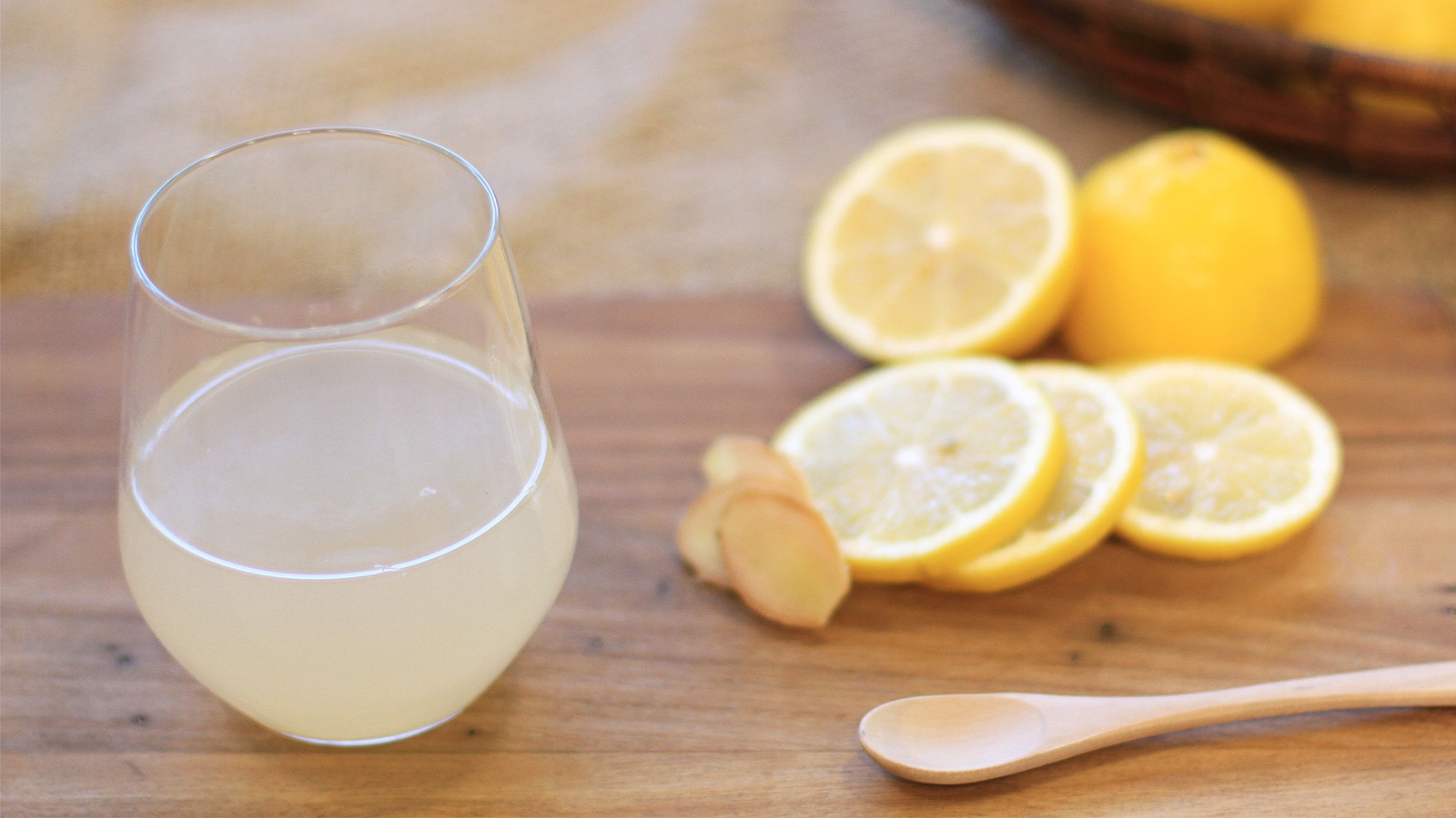 Ginger Lemon Morning Tonic