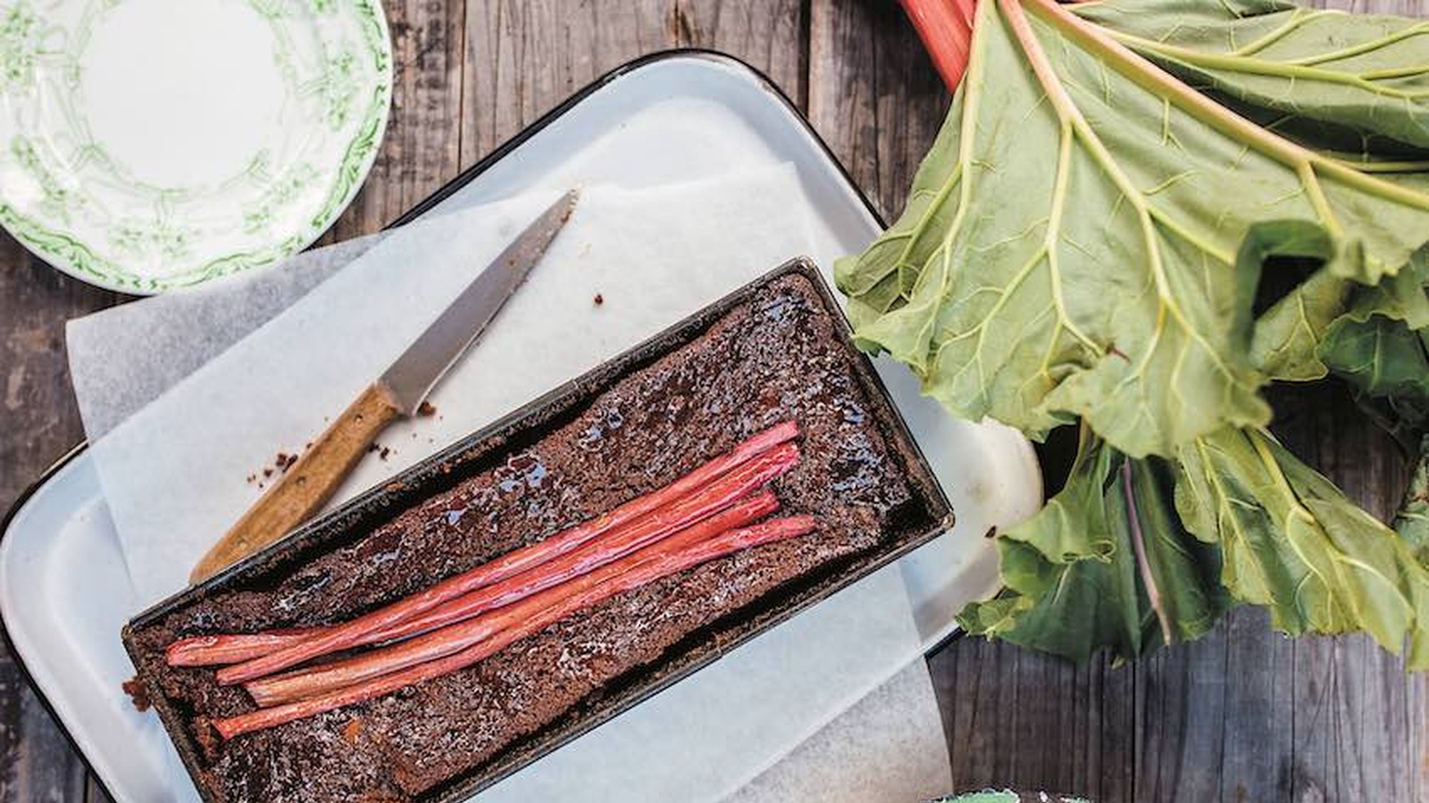 Cinnamon and Rhubarb Cake