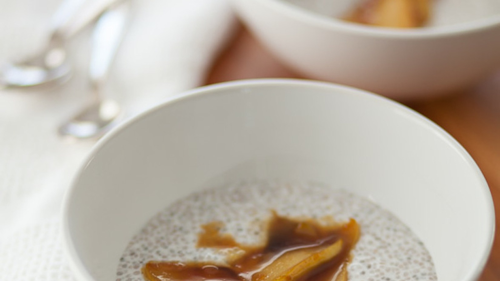 Vanilla Bean Chia Porridge With Sauteed Caramel Pears (Recipe)