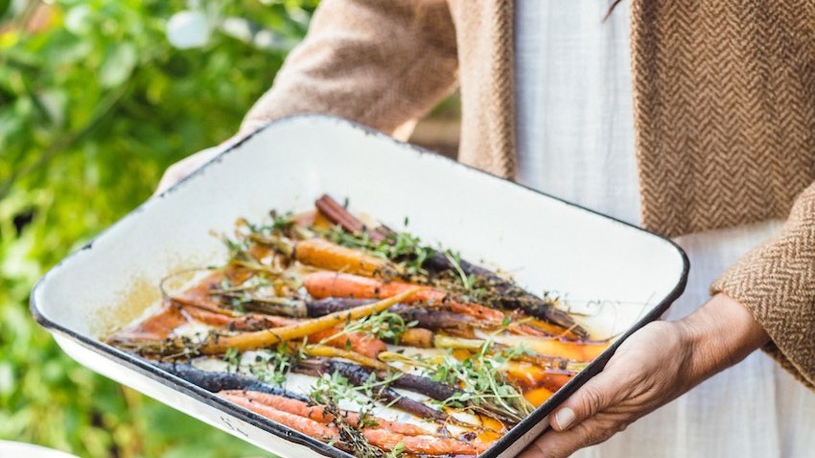 Sweet Lemon Thyme Roasted Carrots